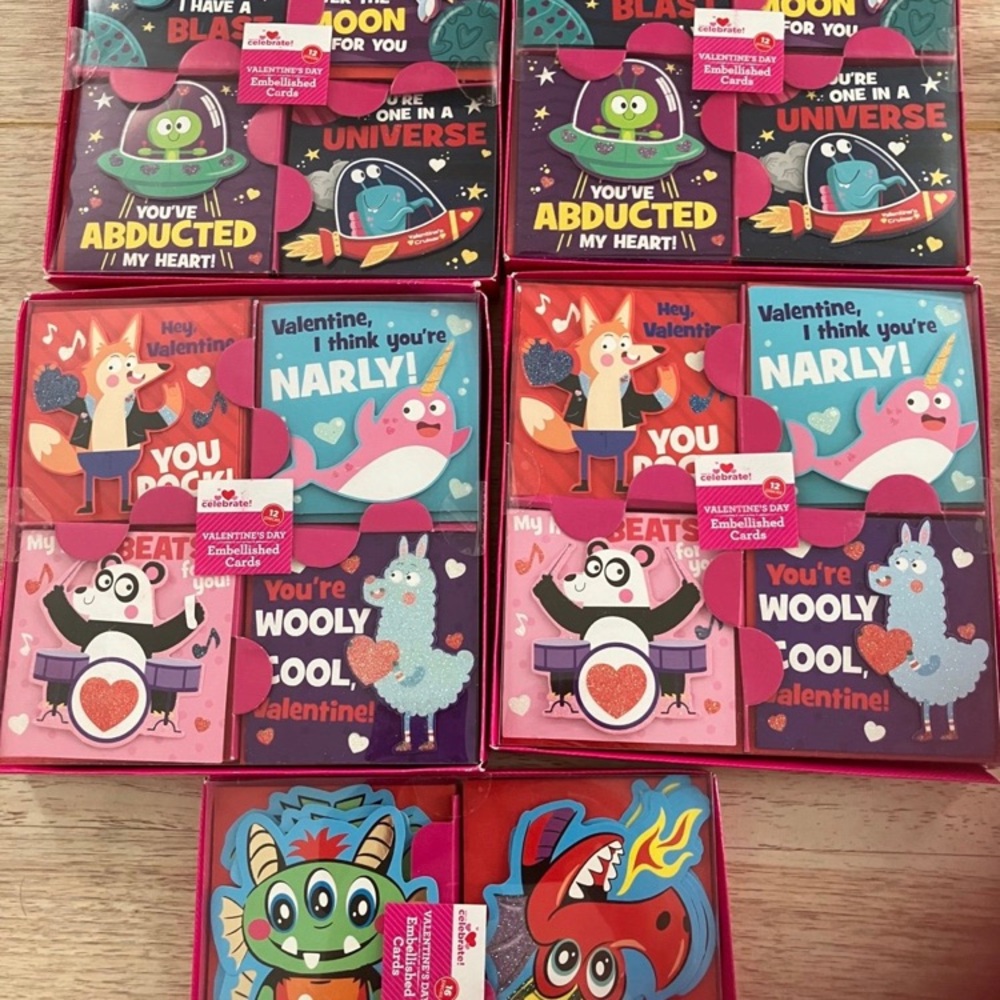 64 pc Valentines day embelished cards
